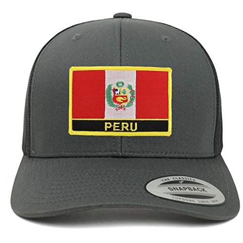Trendy Apparel Shop Flexfit XXL Peru Flag Retro Trucker Mesh Cap