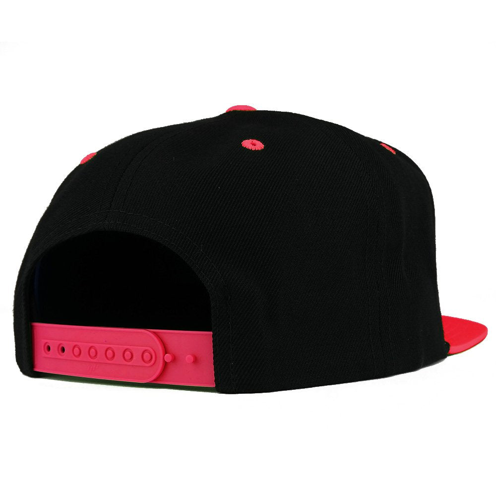 Trendy Apparel Shop Texas State Outline Embroidered Premium 2-Tone Flat Bill Snapback Cap