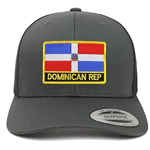 Trendy Apparel Shop Flexfit XXL Dominican Republic Flag Retro Trucker Mesh Cap